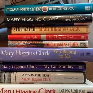 Mary Higgins Clark Books (18)
